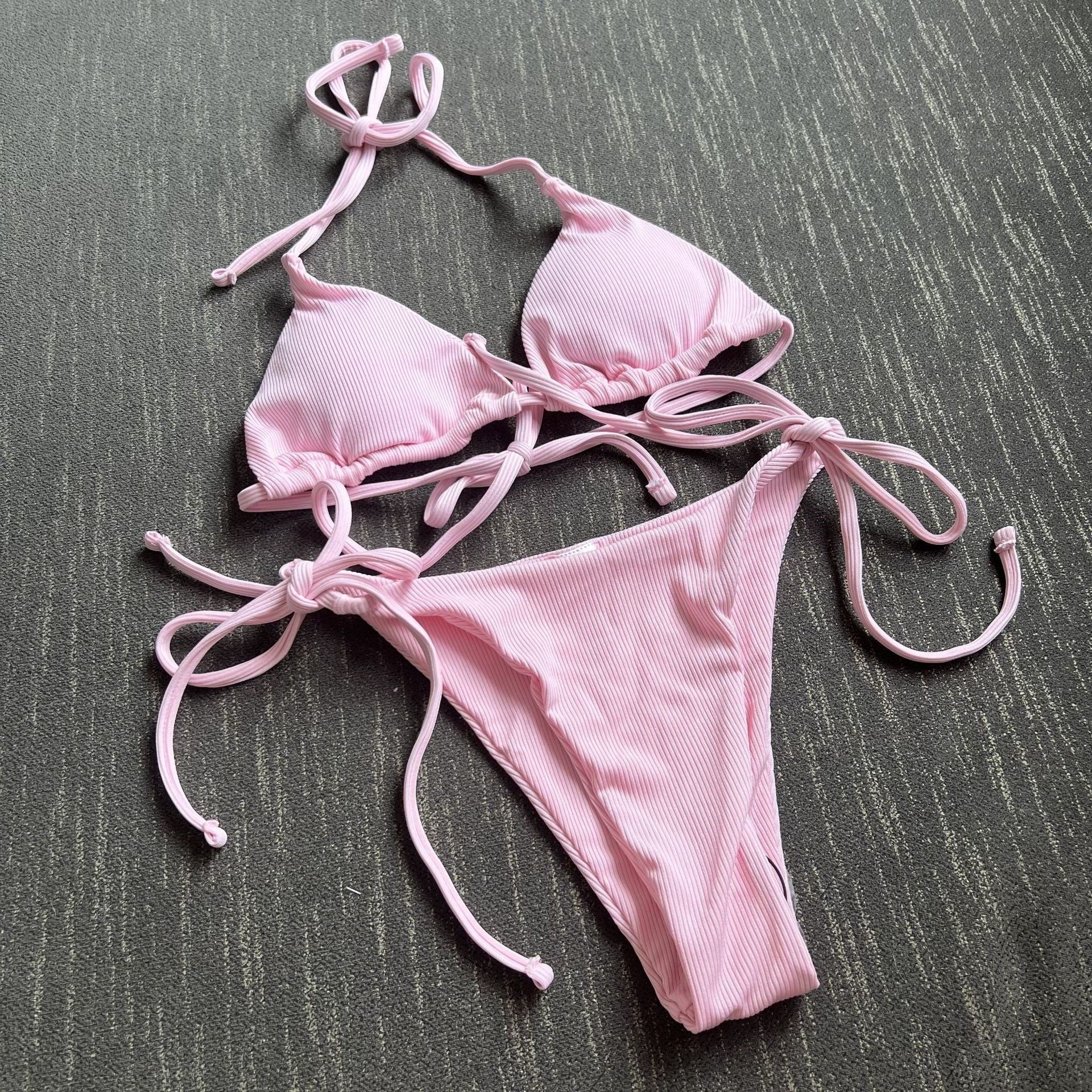 Sexy Three Point Bikini Split Swimsuit Women Beach Spring Swimsuit Bikini Bella Mia