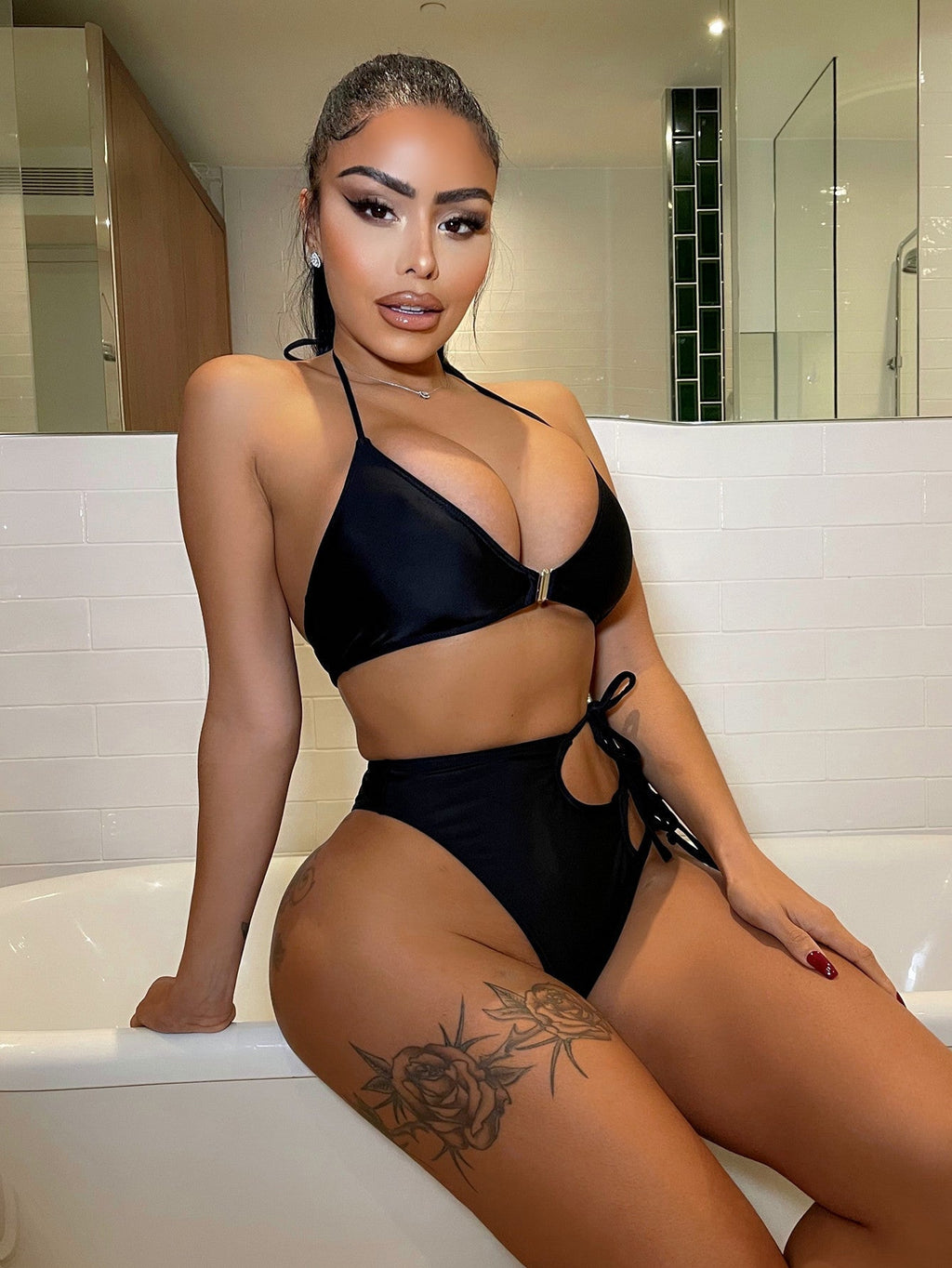 Bikini Solid Color Sexy Women Split Swimsuit Triangle Bag Swimsuit Bella Mia
