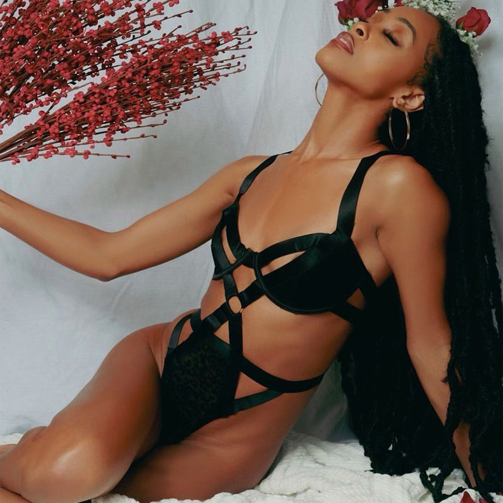 Sexy Jumpsuit Nightclub Underwear Sexy Mesh Stitching Body Sculpting Strap Steel Ring Bella Mia