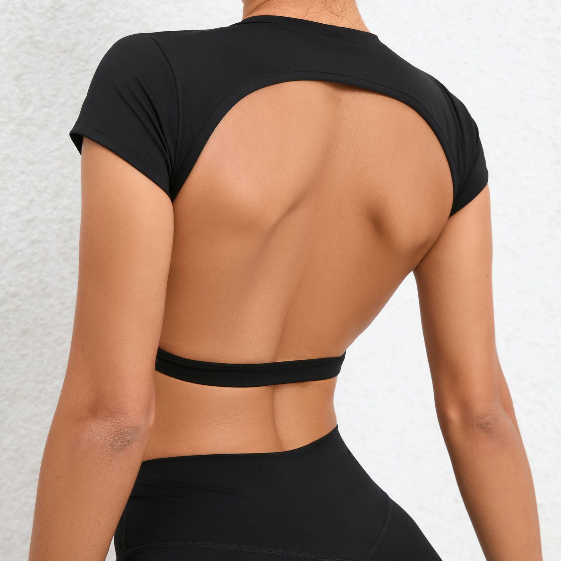 Nude Feel Yoga Clothes Women Tight Quick Drying Sports Yoga Jacket Outdoor Running Beauty Back Fitness T Shirt Bella Mia