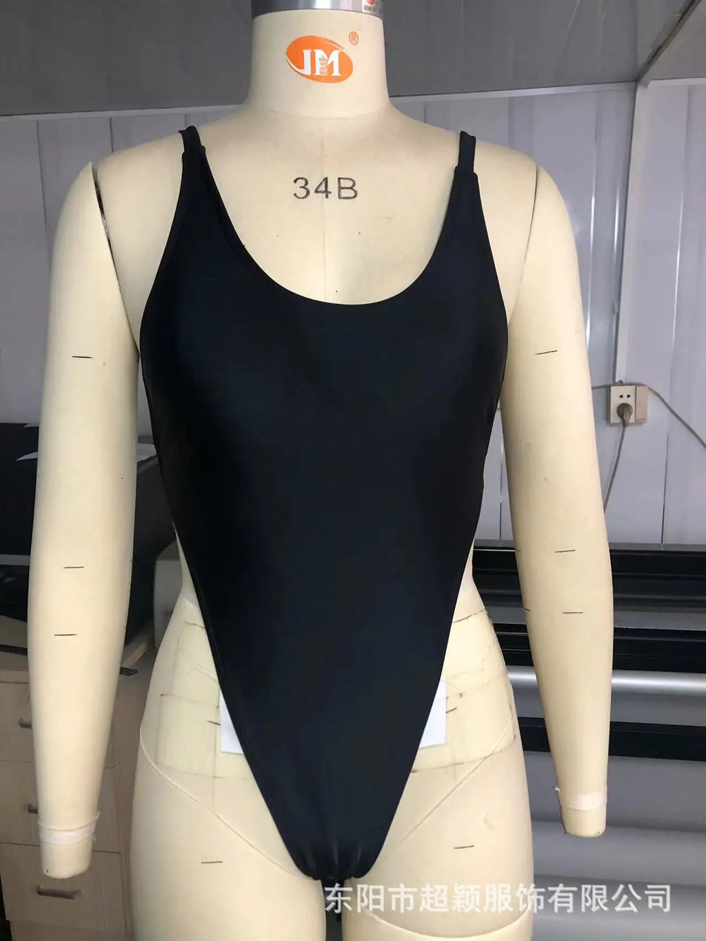 Hot-selling backless one-piece swimsuit sexy and thin swimsuit women's bikini beachwear 2025 new