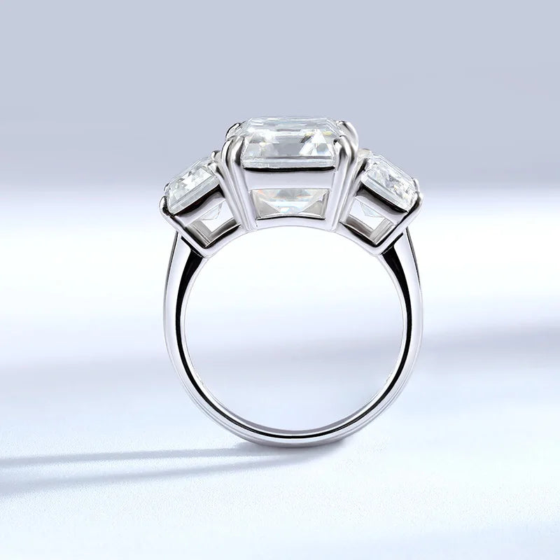Lux Emerald Moissanite Engagement Ring - Includes GRA Certificate LUXLIFE BRANDS