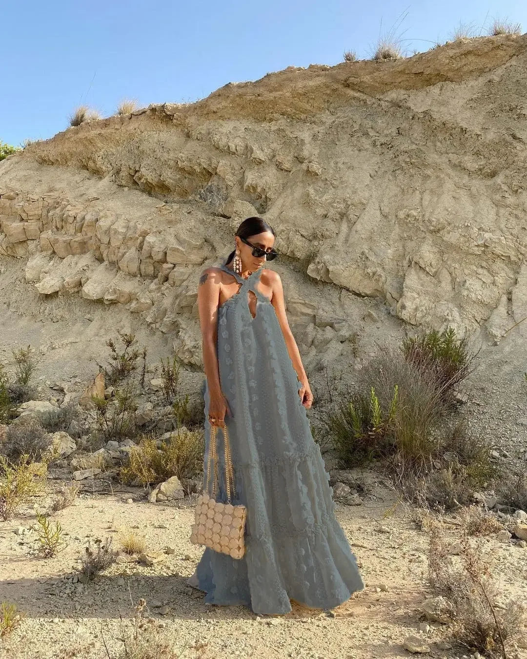 Fashionable neck, floral, floor sweeping cake dress