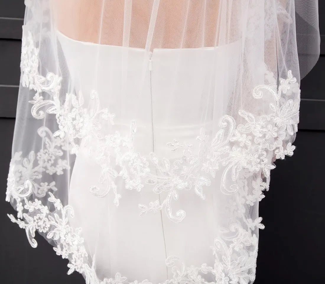 Women's Short 2 Tier Lace Wedding Bridal Veil With Comb LUXLIFE BRANDS