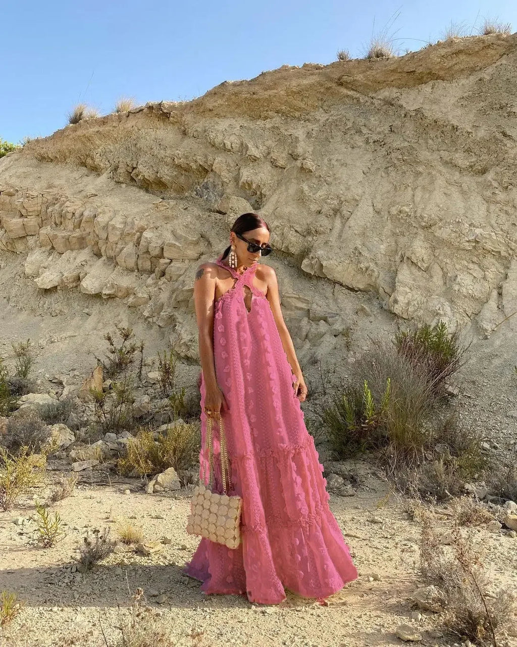 Fashionable neck, floral, floor sweeping cake dress