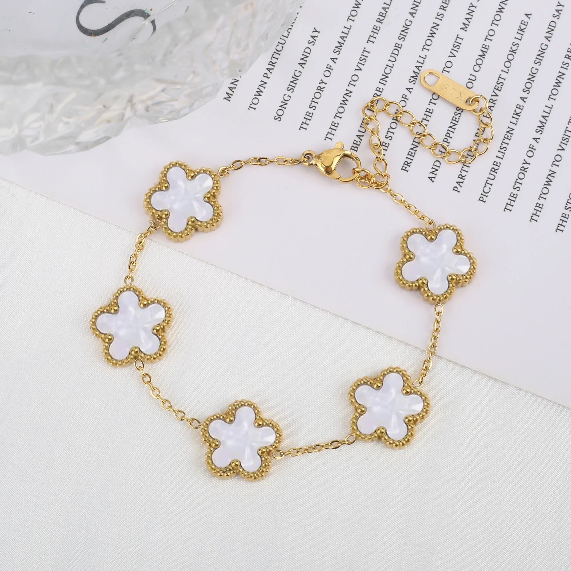 Classic Stainless Steel Hot Selling Golden Clover Adjustable Bracelet Luxury Five Leaf Flower Bracelet Jewelry For Women Gift Luxlife Brands