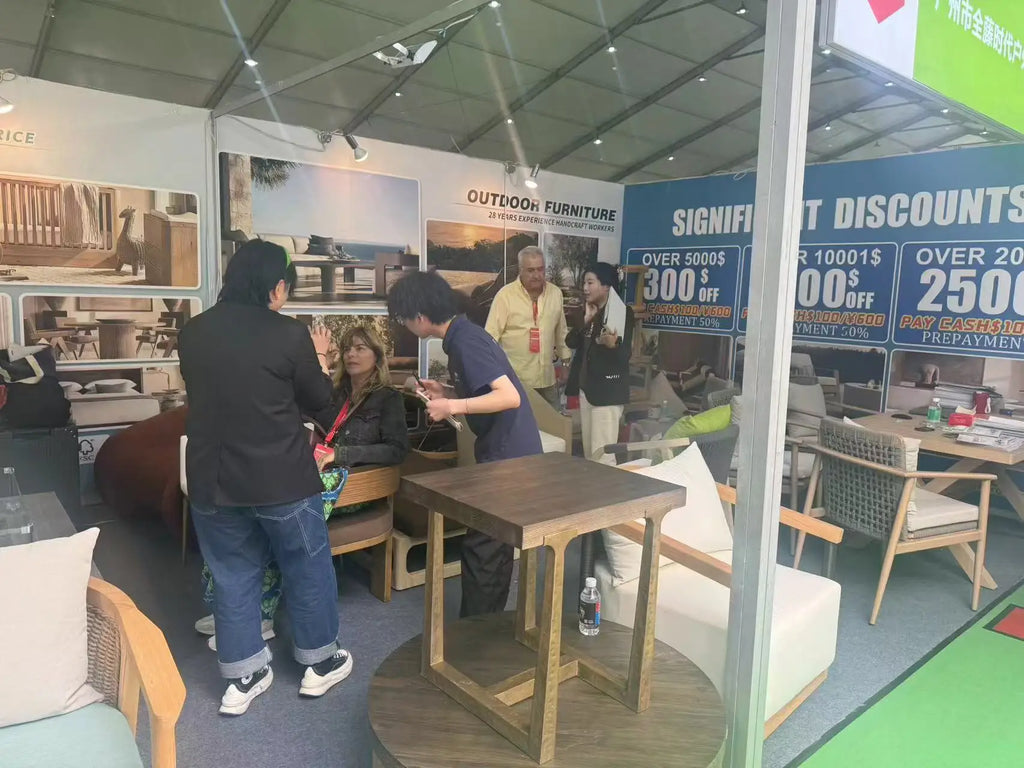 Modern Luxury Rattan Loungers Outdoor Sunbed For Beach Courtyard Park Hotel And Villa Durable Leisure Lounge Bed