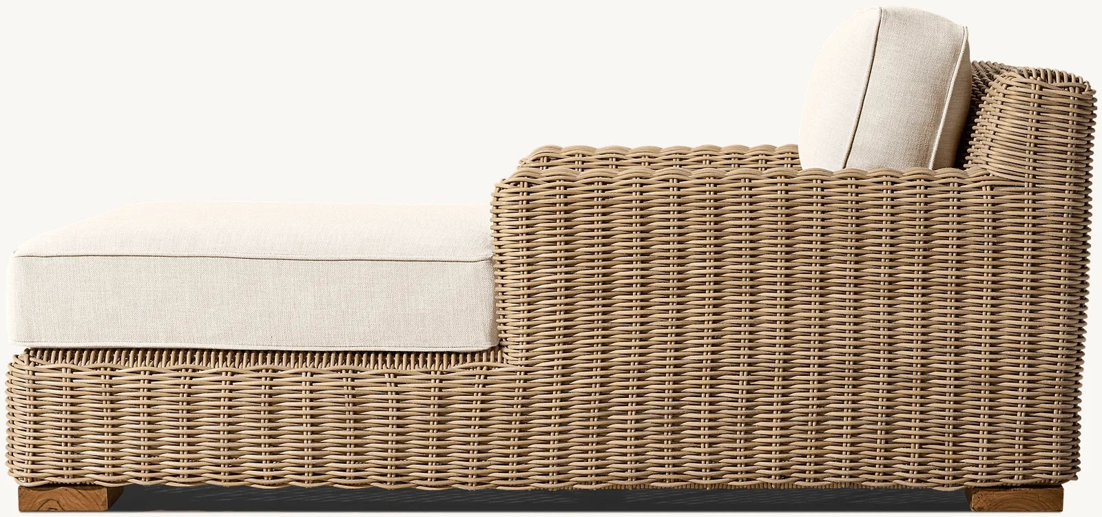 Modern Luxury Rattan Loungers Outdoor Sunbed For Beach Courtyard Park Hotel And Villa Durable Leisure Lounge Bed