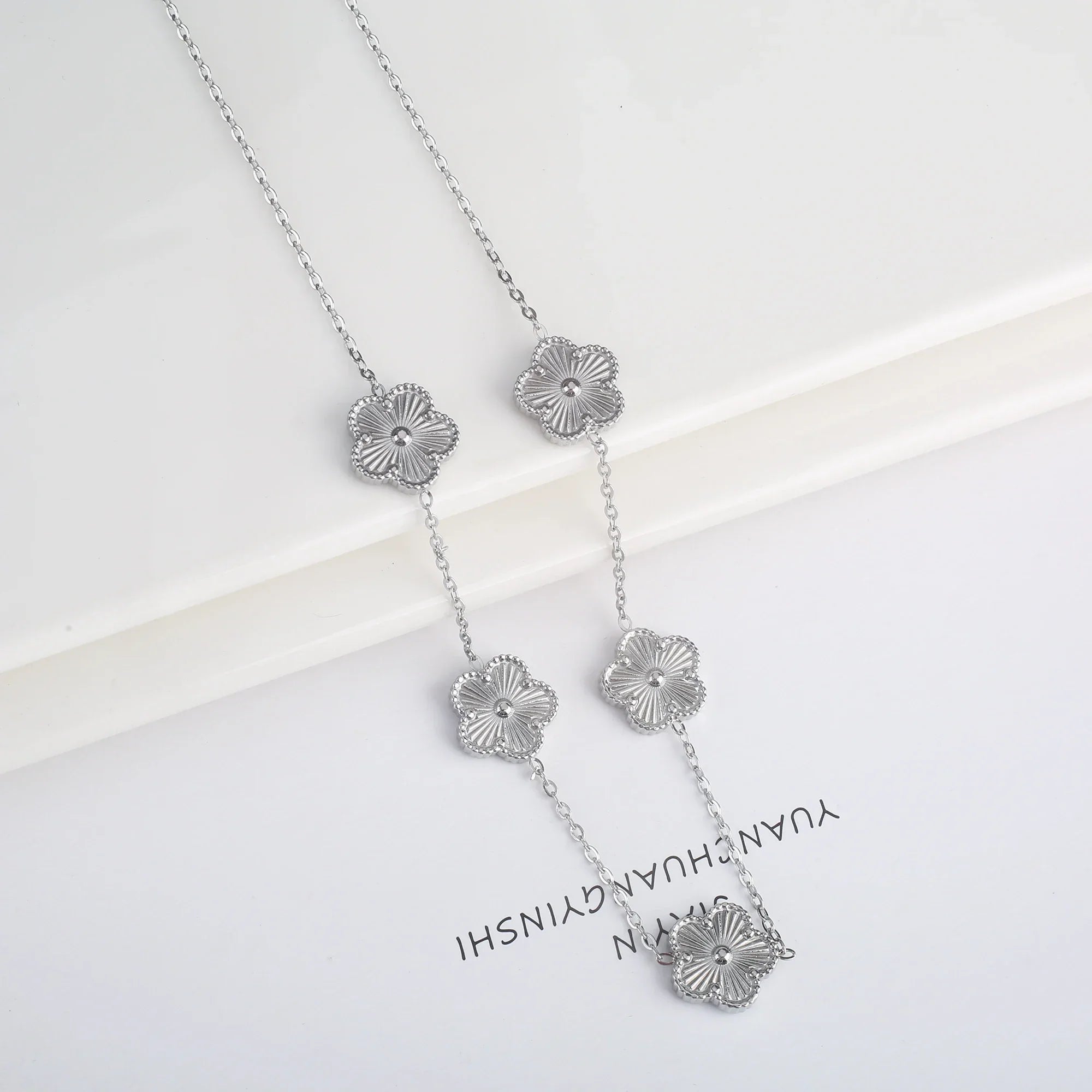 Hot Sale Stainless Steel Laser Five Leaf Flower Petal Adjustable Clover Bracelet Classic for Woman Girl Brand Jewelry Party Gift