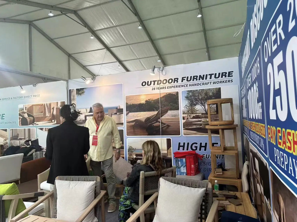 Modern Luxury Rattan Loungers Outdoor Sunbed For Beach Courtyard Park Hotel And Villa Durable Leisure Lounge Bed