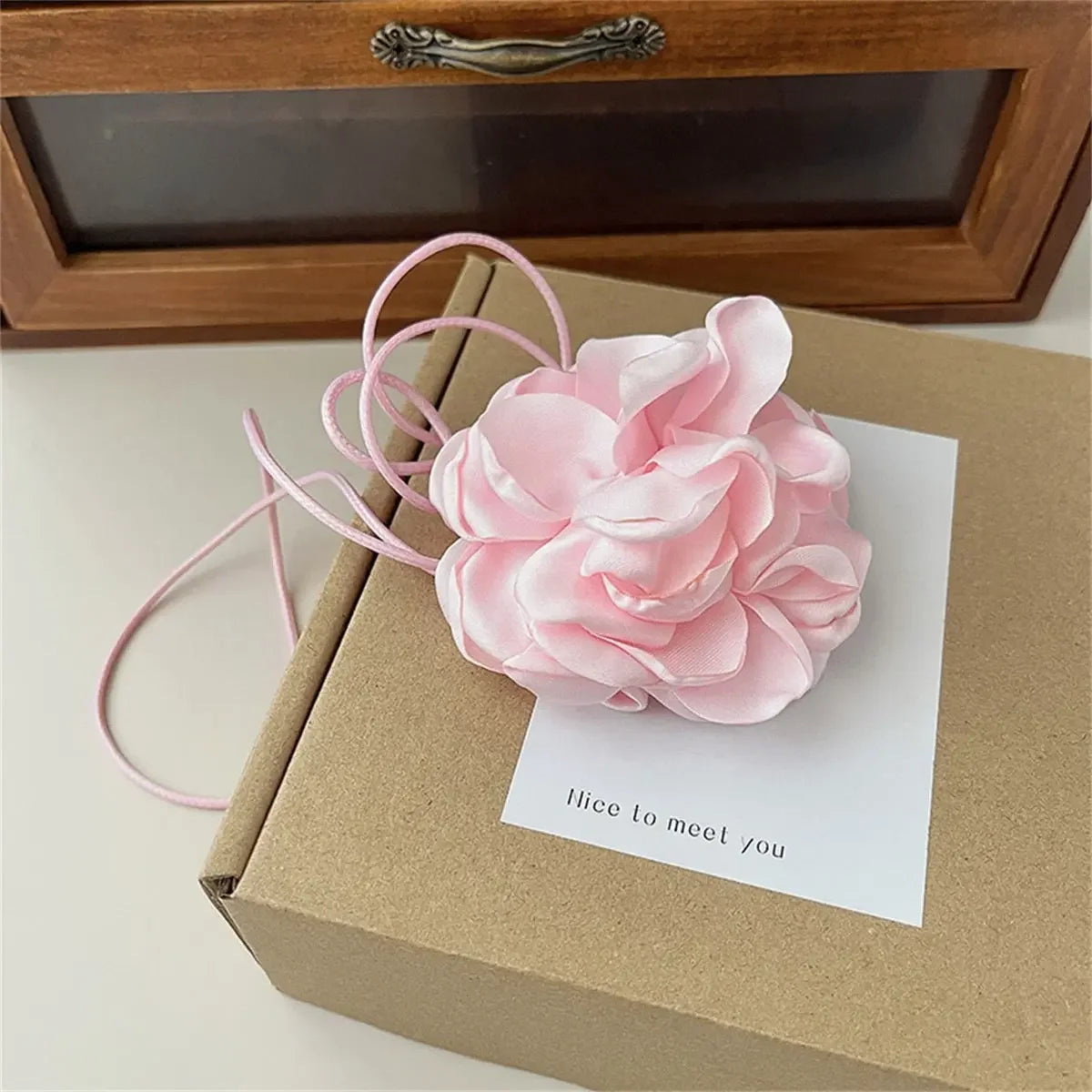 Long Rope with Big Flower Choker Necklace for Women Elegant Lace-up Rope Chain Necklace on Neck 2023 Fashion Jewelry Accessories