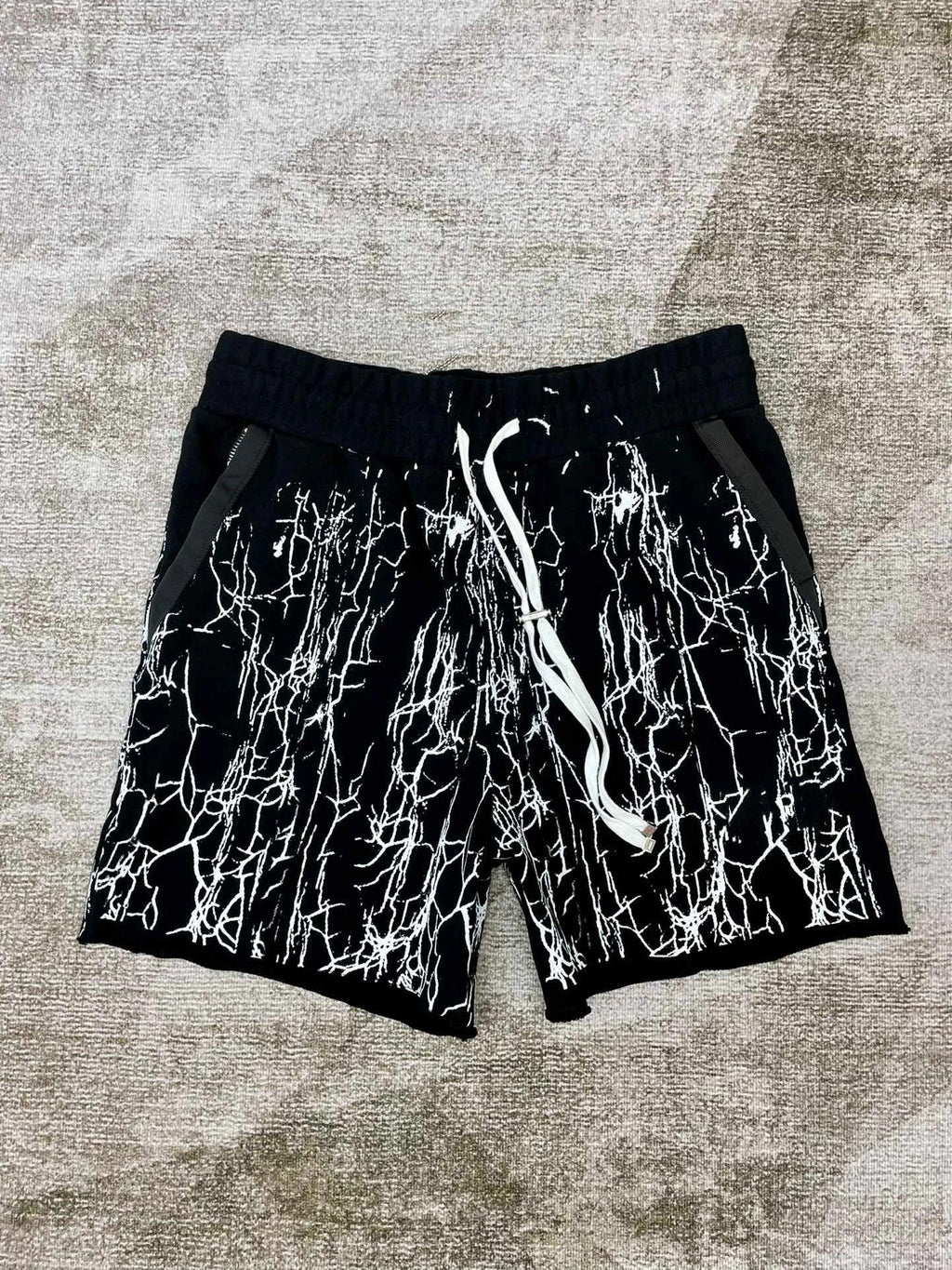 40224087015520|40224087048288|40224087081056|40224087113824