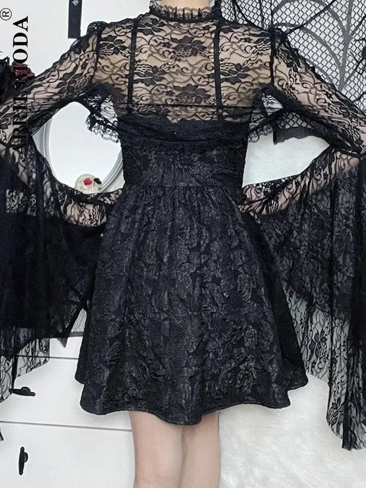 Women Black Lace Shrug Bolero Short Flare Sleeve Cropped Jacket Shrug for Wedding Evening Prom Gothic Costumes Aesthetic Tops