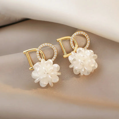 Luxury Zircon Pearl Drop Earrings For Women Girl 2022 Elegant Personality Shiny D Letter Earring Fashion Jewelry Wholesale LUXLIFE BRANDS