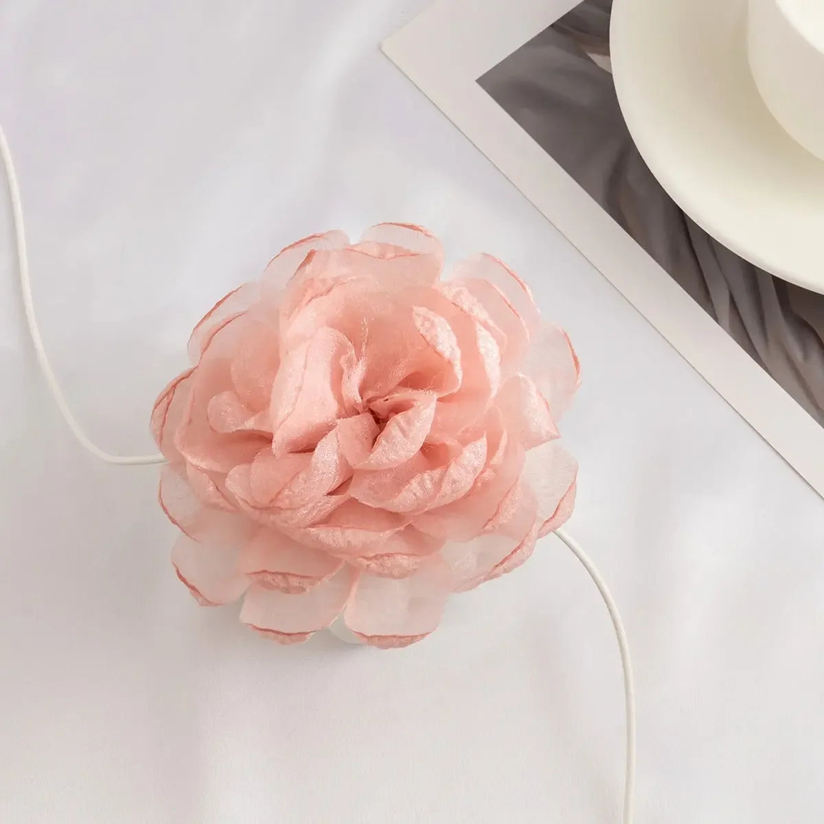 Long Rope with Big Flower Choker Necklace for Women Elegant Lace-up Rope Chain Necklace on Neck 2023 Fashion Jewelry Accessories