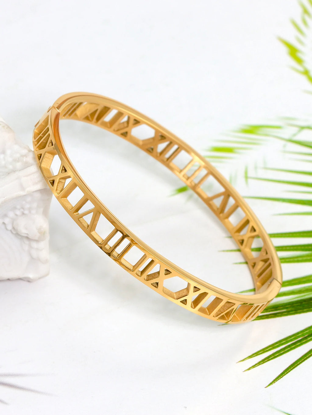 3Pcs/Sets Stainless Steel Hollow Roman Heart Bracelet for Women Leisure Wedding Jewelry Party Holiday Valentine's Day Gift