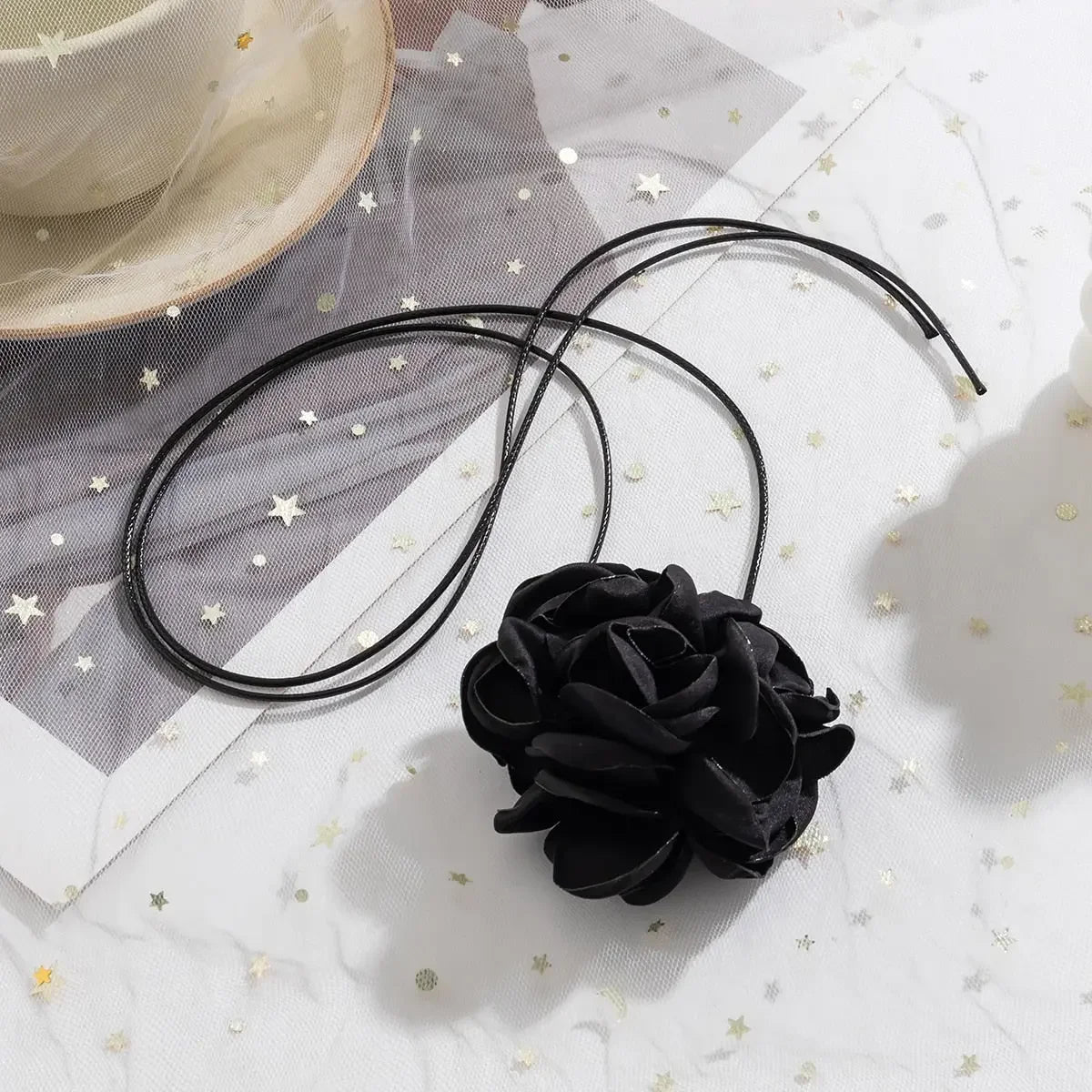 Long Rope with Big Flower Choker Necklace for Women Elegant Lace-up Rope Chain Necklace on Neck 2023 Fashion Jewelry Accessories