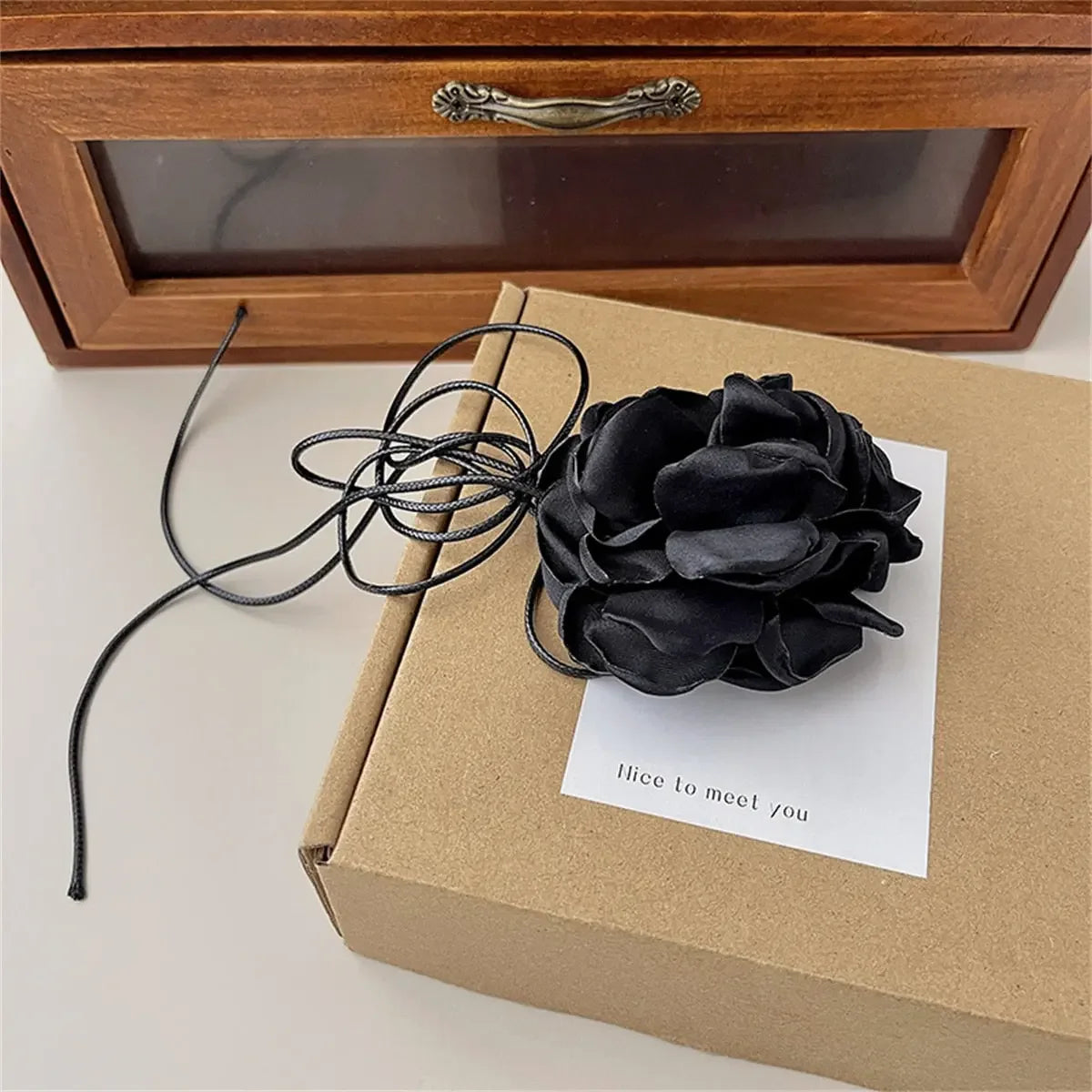 Long Rope with Big Flower Choker Necklace for Women Elegant Lace-up Rope Chain Necklace on Neck 2023 Fashion Jewelry Accessories