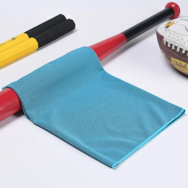 Portable Fitness Towel In A Silicone Bag