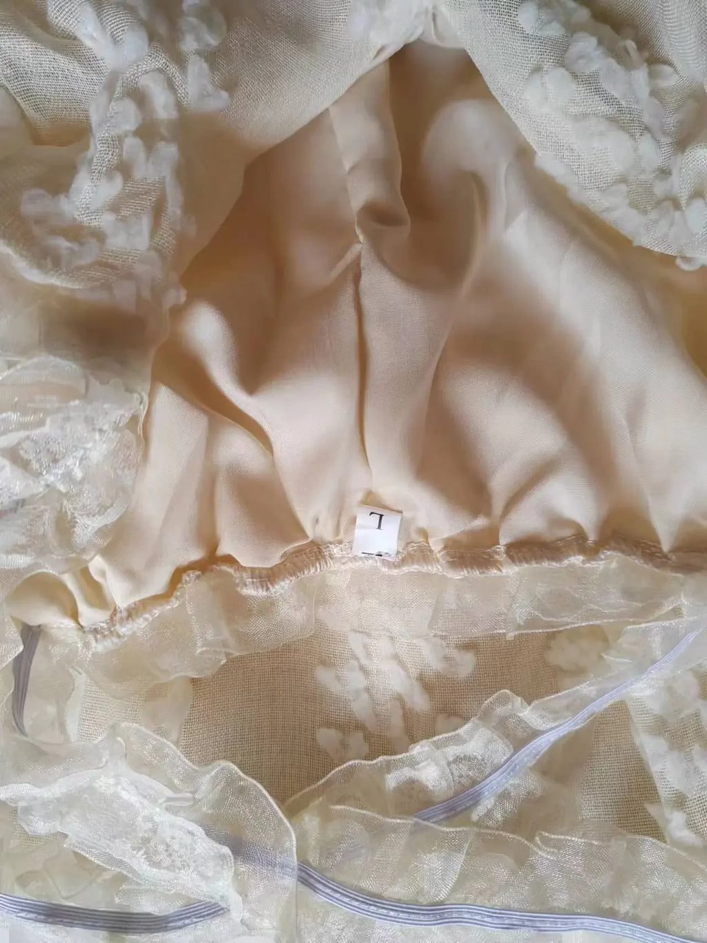 Fashionable neck, floral, floor sweeping cake dress