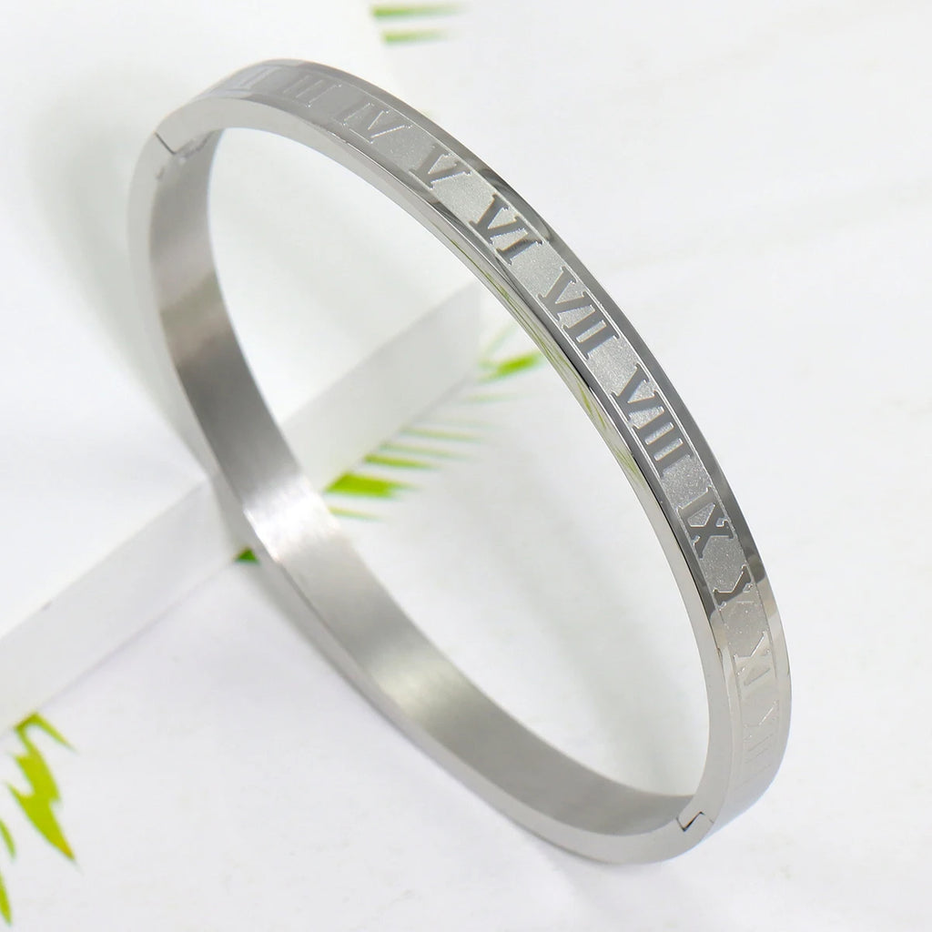 3Pcs/Sets Stainless Steel Hollow Roman Heart Bracelet for Women Leisure Wedding Jewelry Party Holiday Valentine's Day Gift