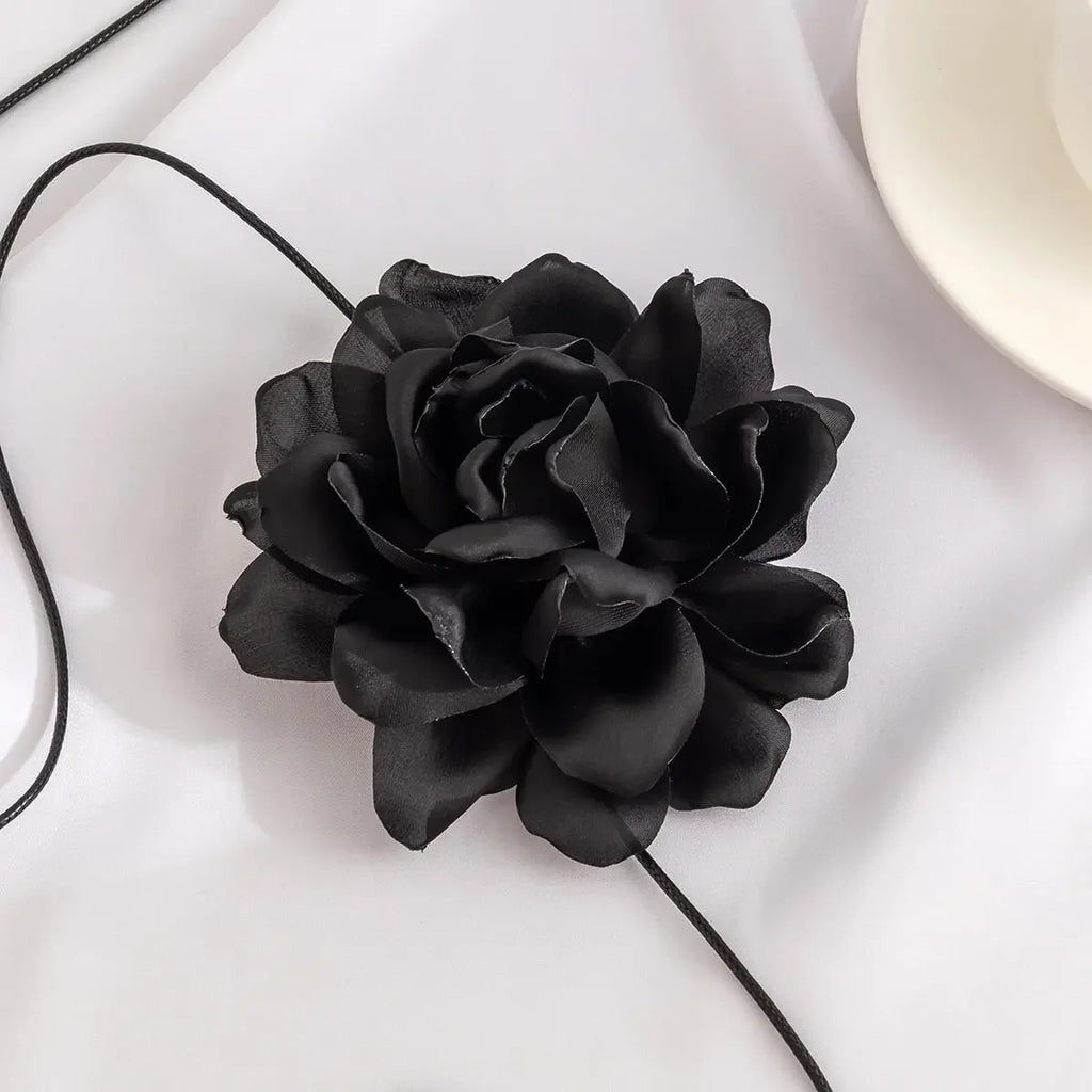 Long Rope with Big Flower Choker Necklace for Women Elegant Lace-up Rope Chain Necklace on Neck 2023 Fashion Jewelry Accessories