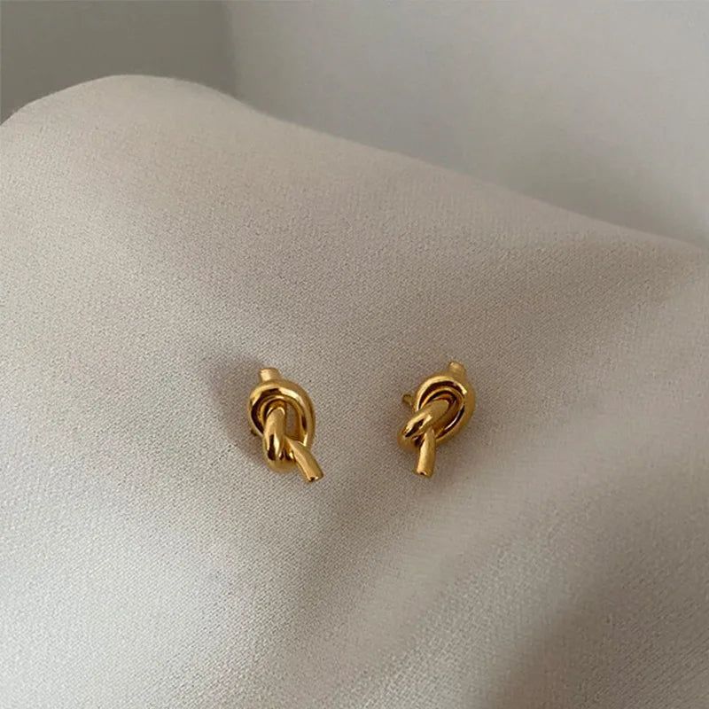 Luxury Creative Small Knotted Stud Earrings Temperament Twist Design Trendy Ear Accessories Women Statement Jewelry