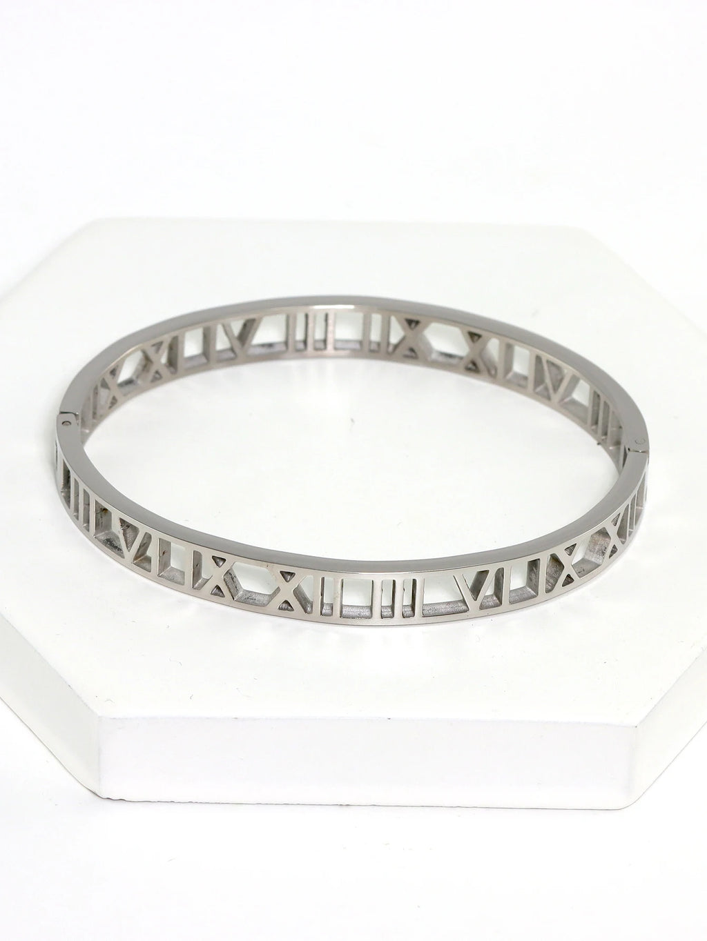 3Pcs/Sets Stainless Steel Hollow Roman Heart Bracelet for Women Leisure Wedding Jewelry Party Holiday Valentine's Day Gift