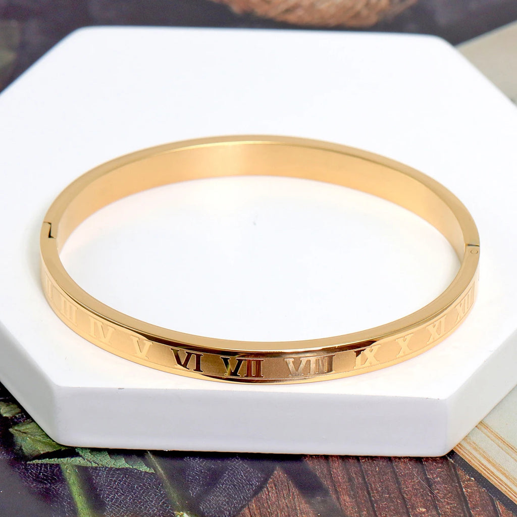 3Pcs/Sets Stainless Steel Hollow Roman Heart Bracelet for Women Leisure Wedding Jewelry Party Holiday Valentine's Day Gift