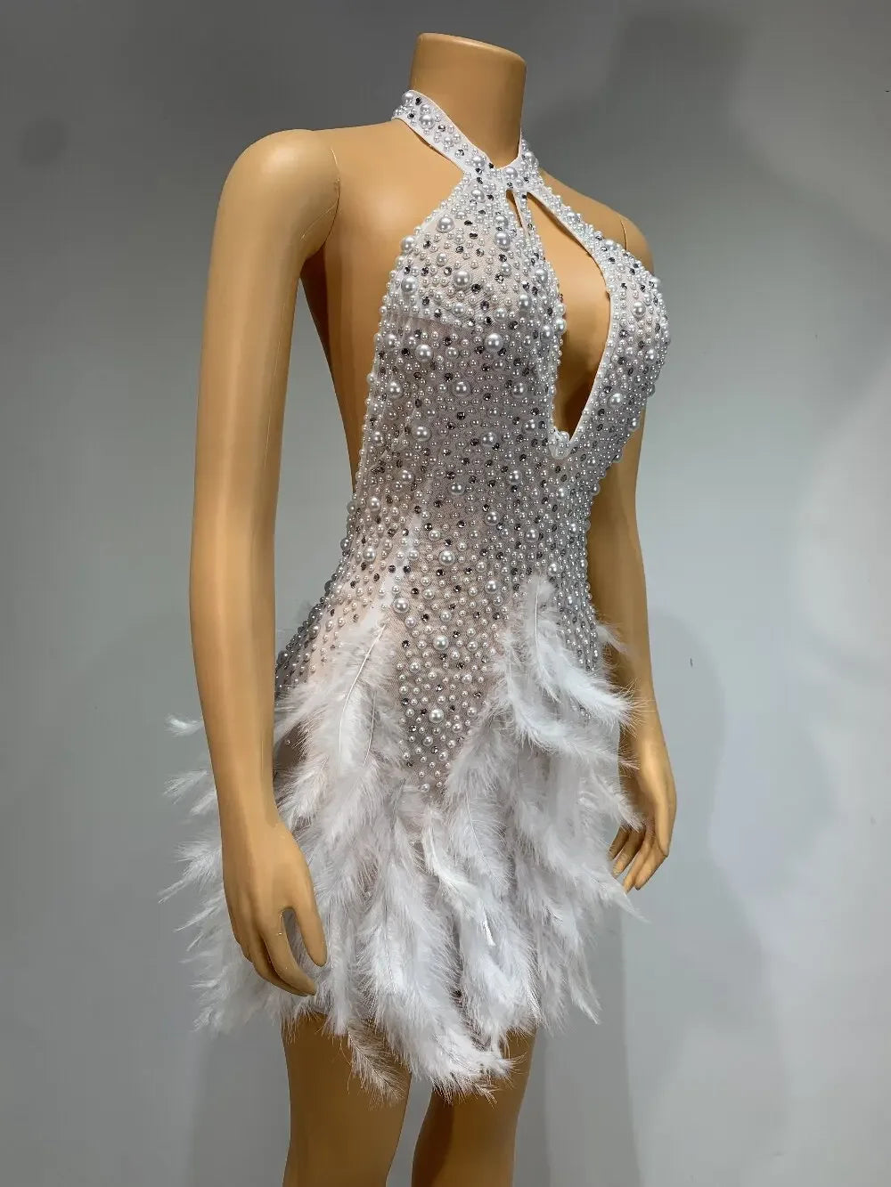 Glitter Feather Pearls Halter Backless Short White Party Dress Women Luxury Celebrate Birthday Outfit Performance Dance Costume