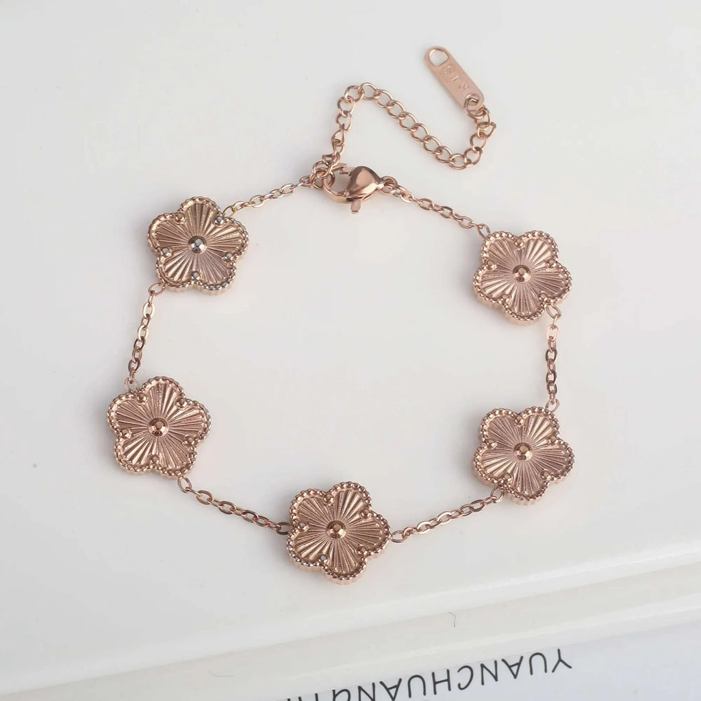 Hot Sale Stainless Steel Laser Five Leaf Flower Petal Adjustable Clover Bracelet Classic for Woman Girl Brand Jewelry Party Gift