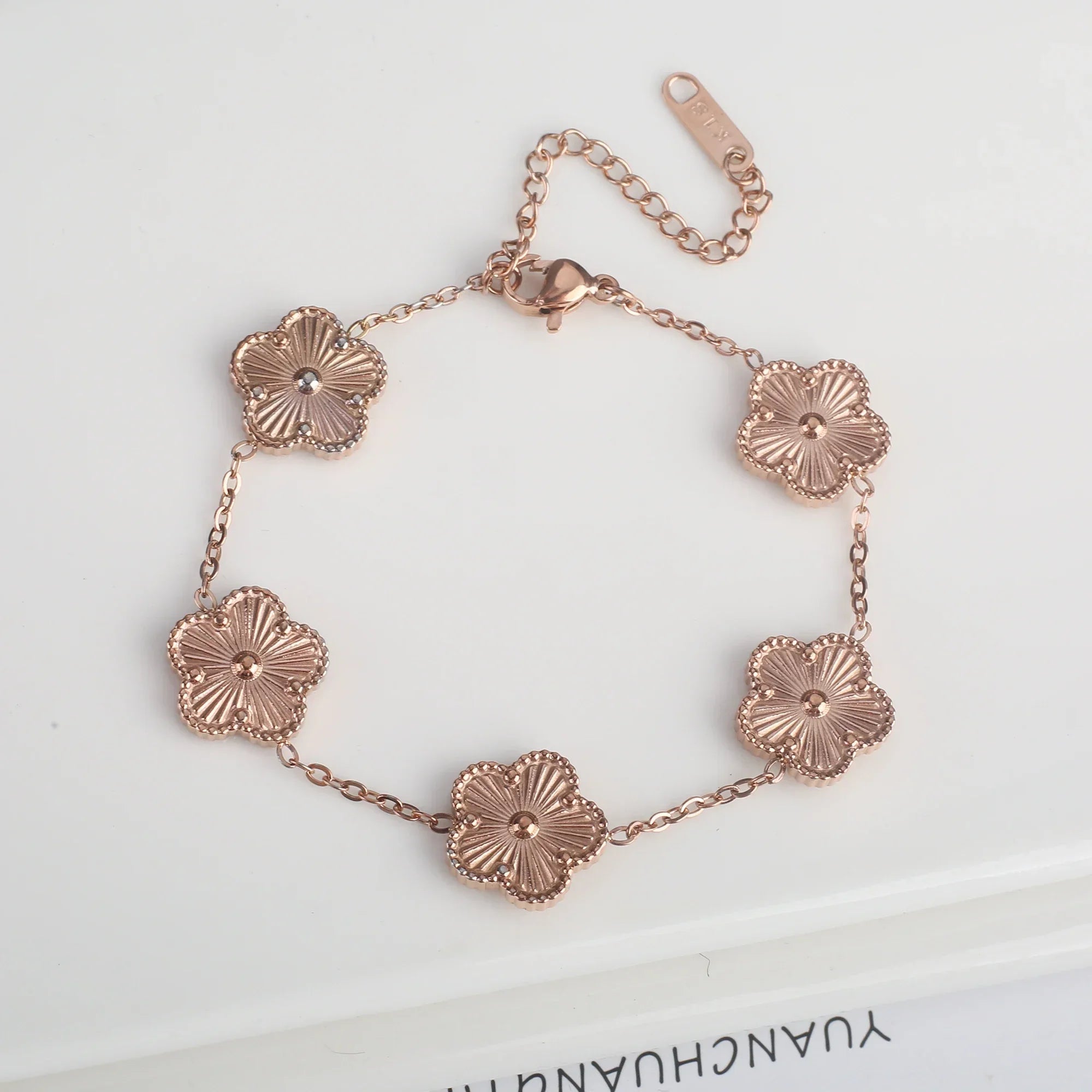 Classic Stainless Steel Hot Selling Golden Clover Adjustable Bracelet Luxury Five Leaf Flower Bracelet Jewelry For Women Gift Luxlife Brands
