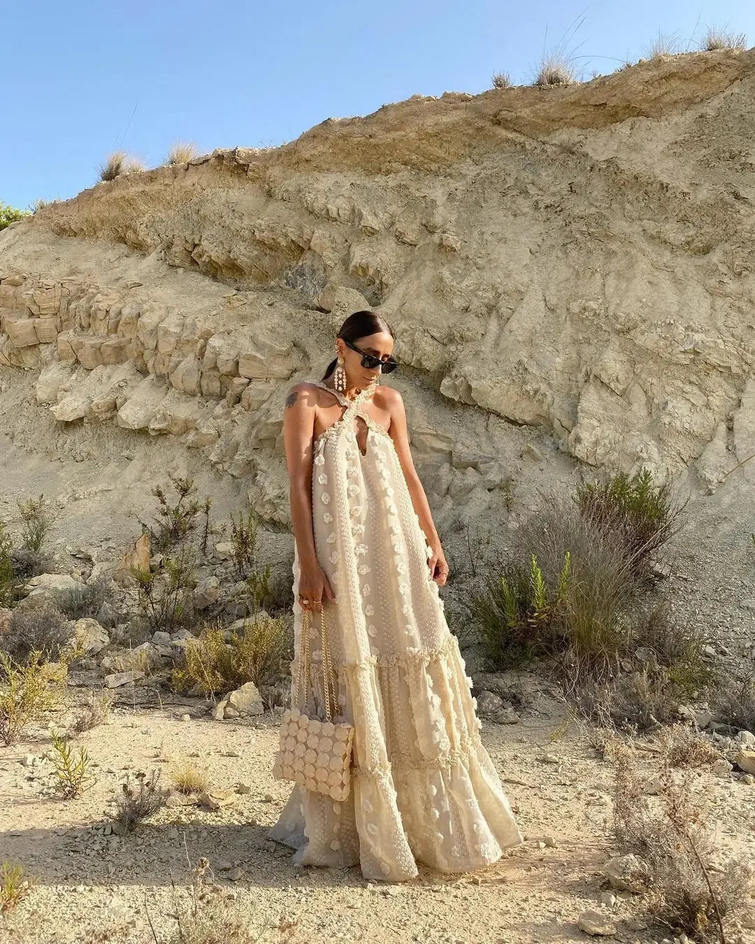 Fashionable neck, floral, floor sweeping cake dress