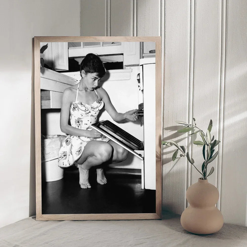 Audrey Hepburn Classic Anime Poster Waterproof Paper Sticker Coffee House Bar Room Wall Decor