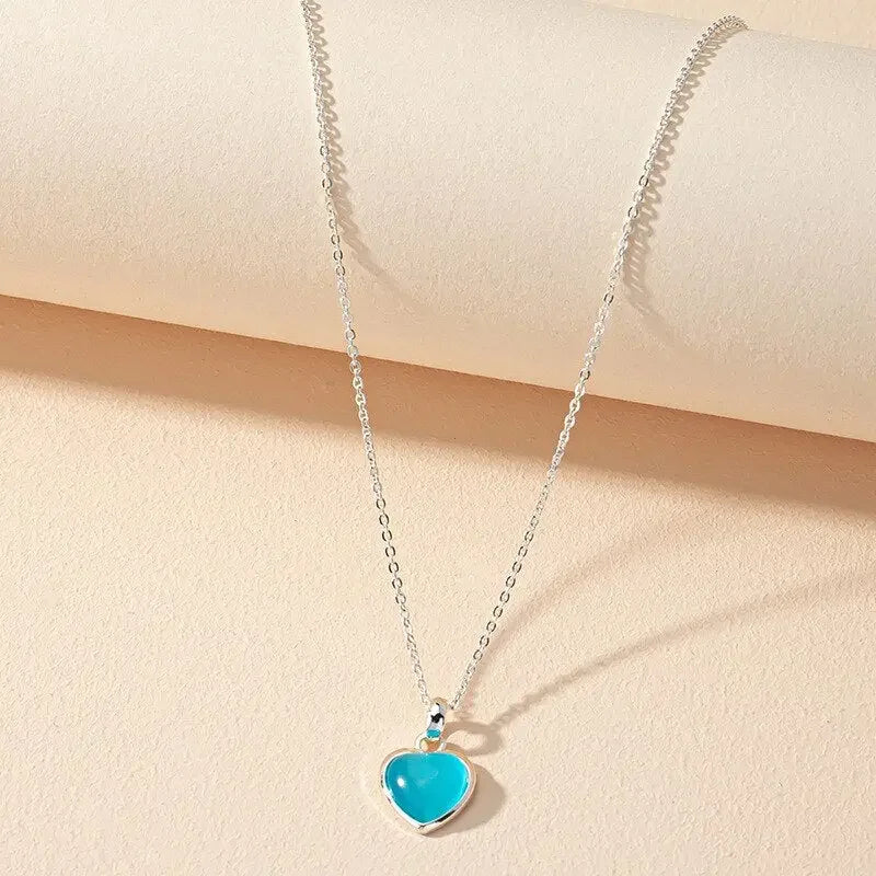 Carnelian Crystal Heart Necklace Raw Stone Healing Crystals Dainty Heart Gemstone Pendant Necklace Anniversary Birthday Gift - LUXLIFE BRANDS