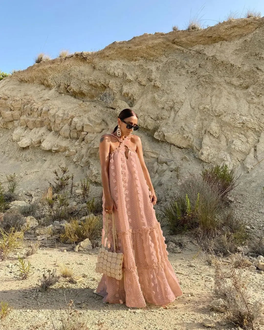 Fashionable neck, floral, floor sweeping cake dress