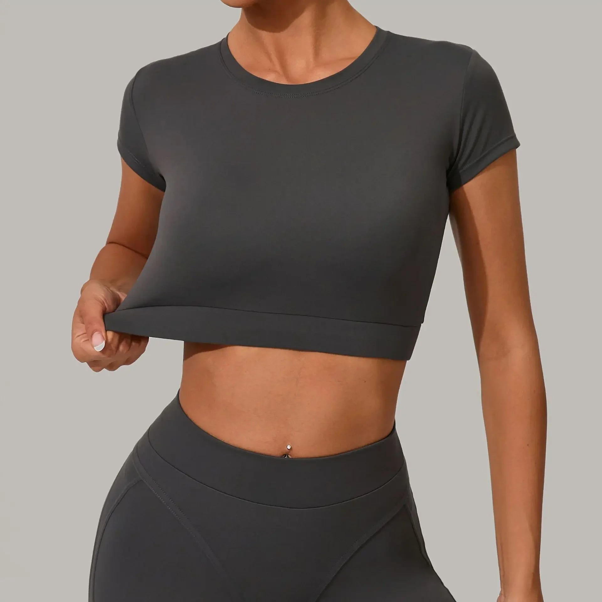 Yoga T-shirt Women's Short Sleeved Sports T-shirt Quick Drying Workout Short Sleeved Pilates Running Tights Exercise Fitness Top