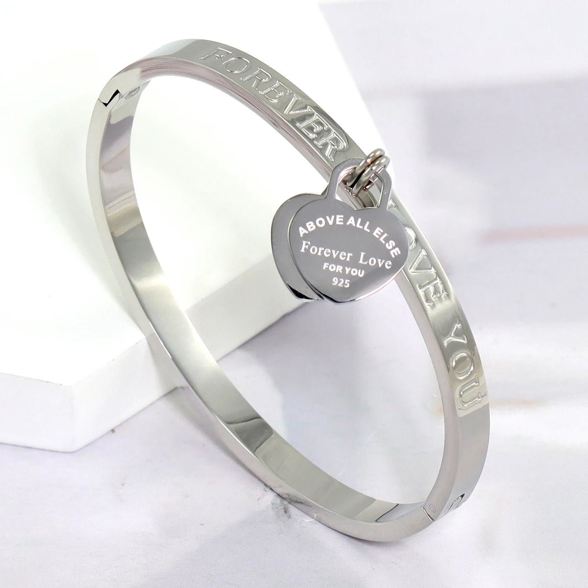 3Pcs/Sets Stainless Steel Hollow Roman Heart Bracelet for Women Leisure Wedding Jewelry Party Holiday Valentine's Day Gift