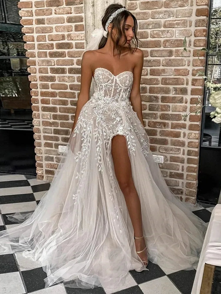 Luxurious Lace Appliques Sweetheart Neck Wedding Dresses Princess Off Shoulder Sleeveless Beach Party Bridal Gown Applique Split LUXLIFE BRANDS