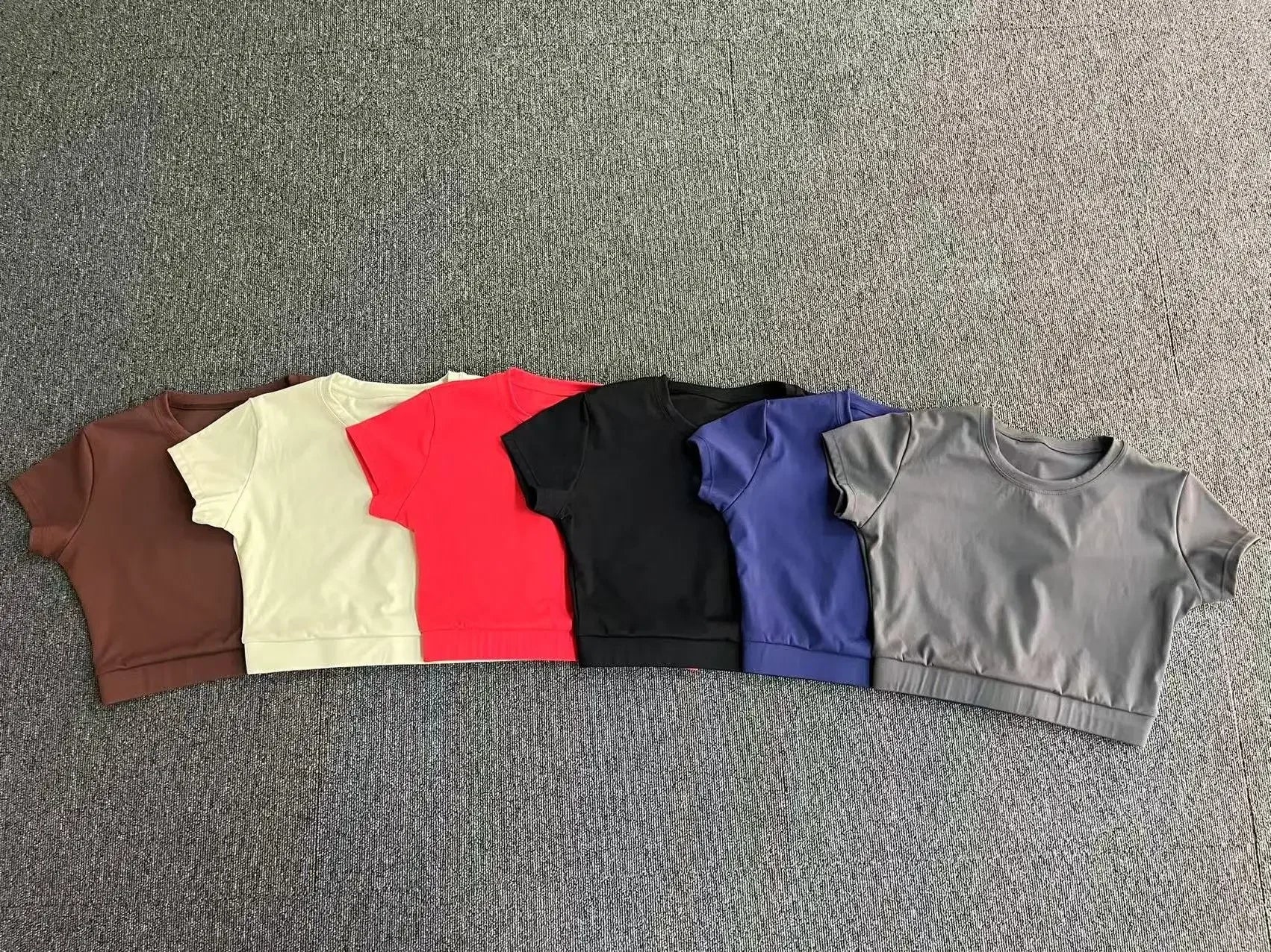 Yoga T-shirt Women's Short Sleeved Sports T-shirt Quick Drying Workout Short Sleeved Pilates Running Tights Exercise Fitness Top