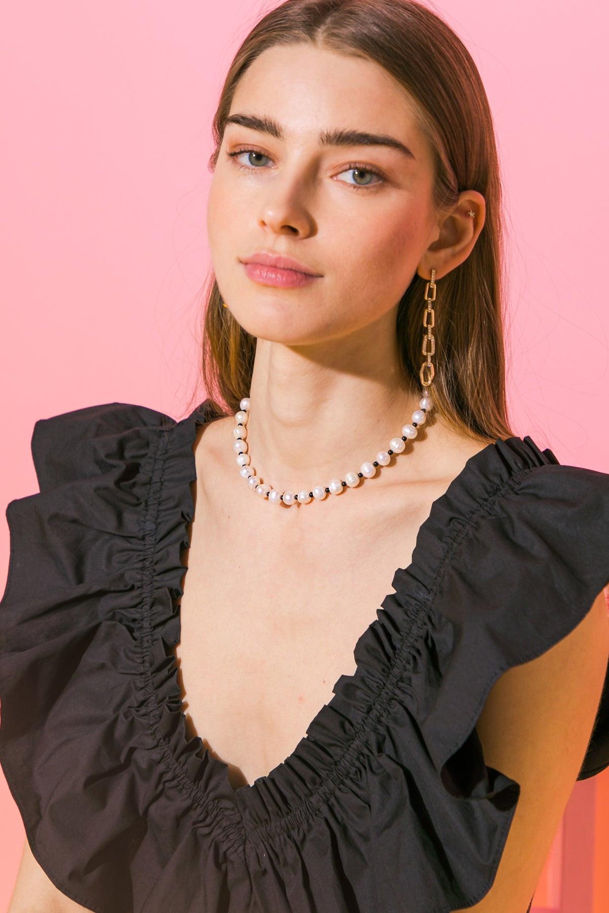 LOU PEARL NECKLACE Flying Tomato