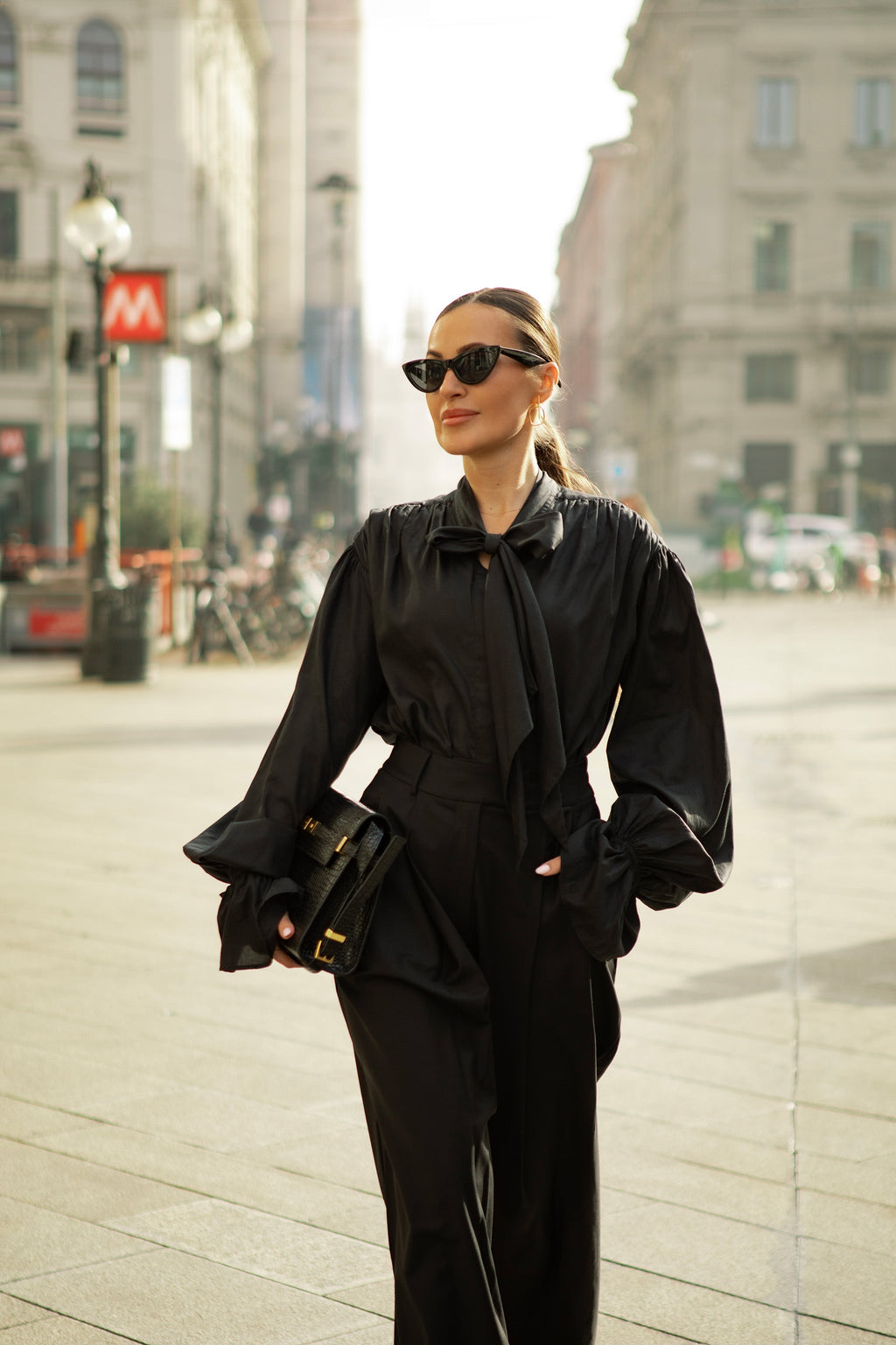 Protagonista Tencel Bow-Tie Black Blouse With Voluminous Airy Sleeves