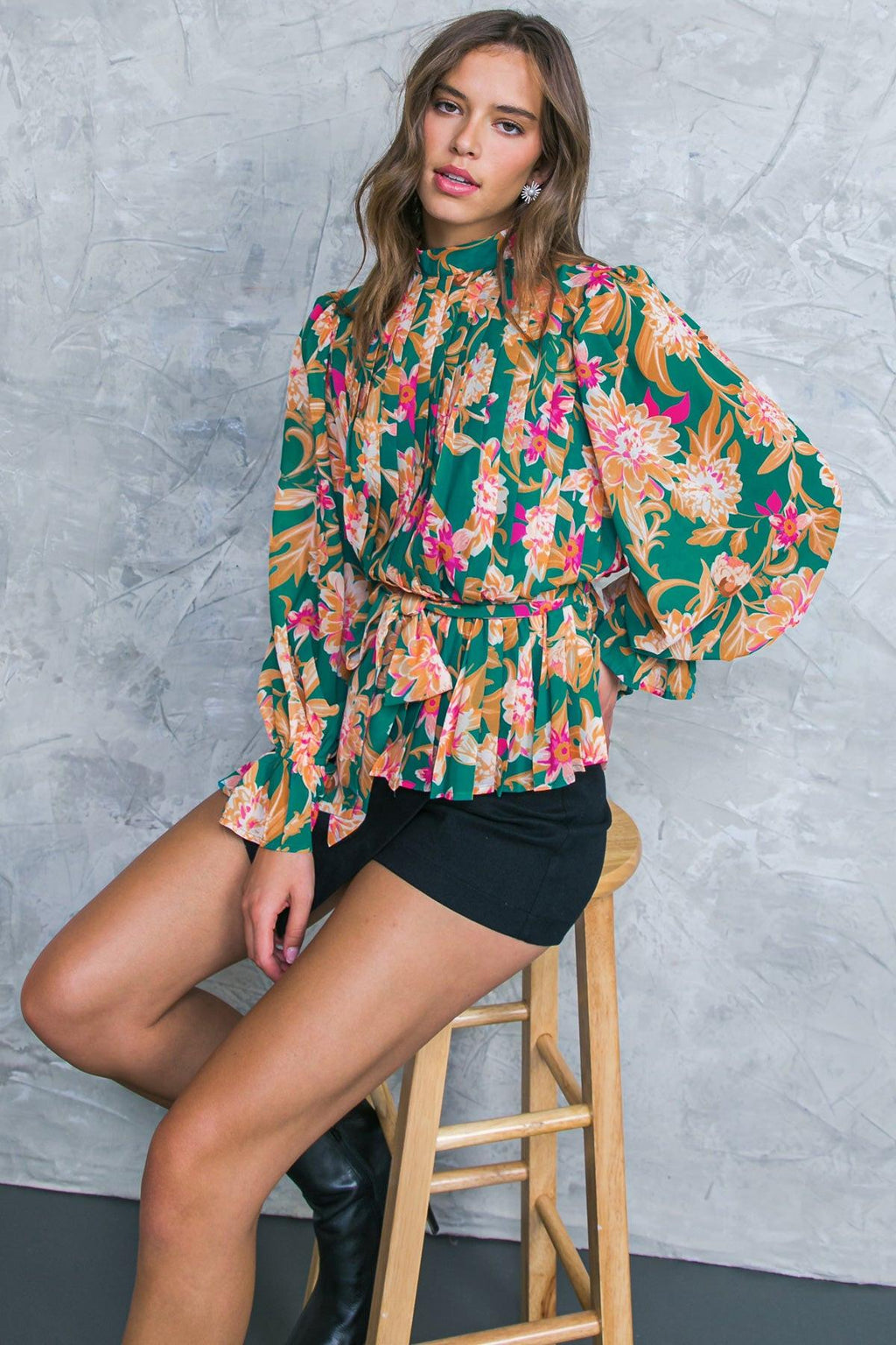 MISS PUNCTUALITY WOVEN TOP Flying Tomato