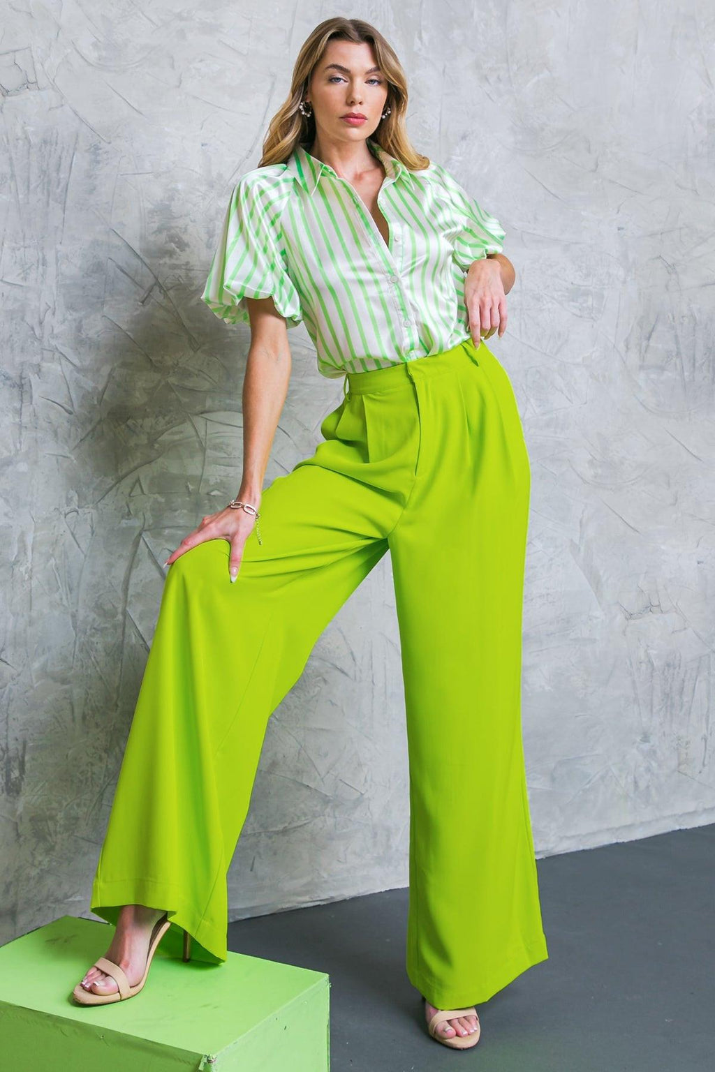 UPSCALE AURA WOVEN PANTS Flying Tomato