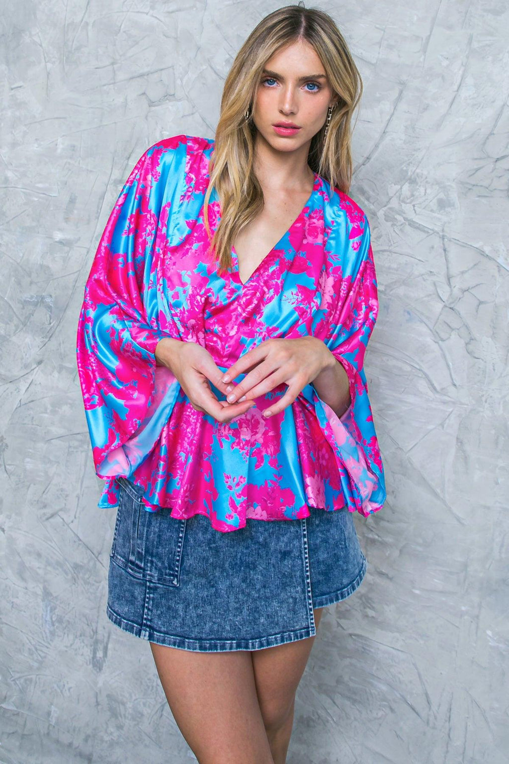 HERE WE GO AGAIN BLUE WOVEN TOP Flying Tomato