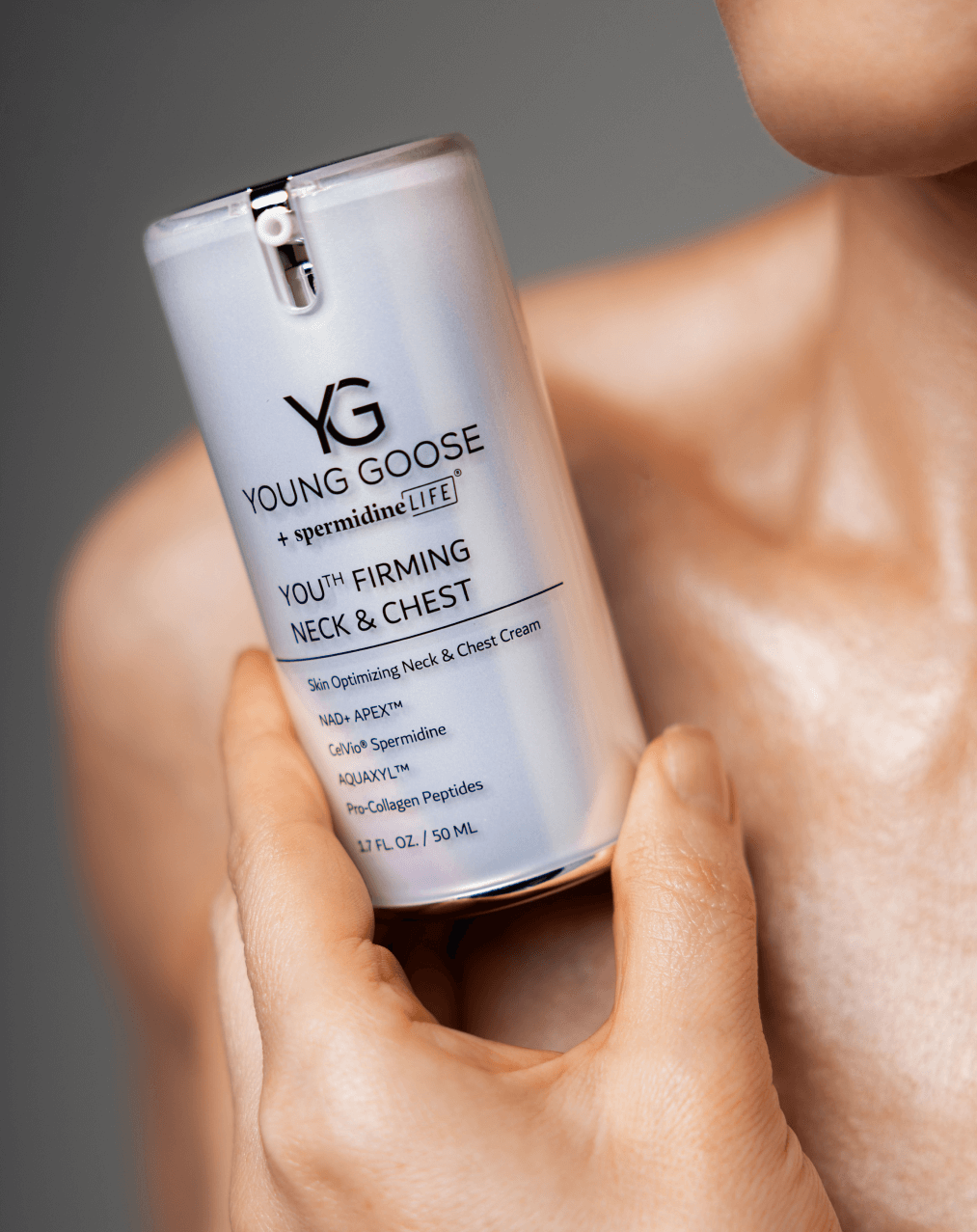 YOUTH FIRMING NECK & CHEST Young Goose
