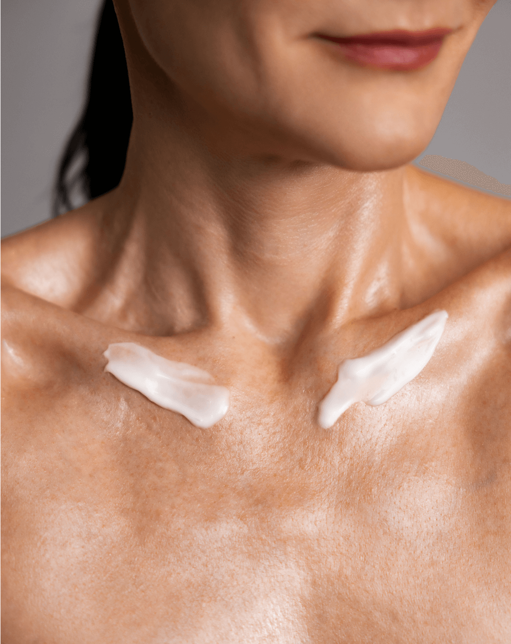 YOUTH FIRMING NECK & CHEST Young Goose