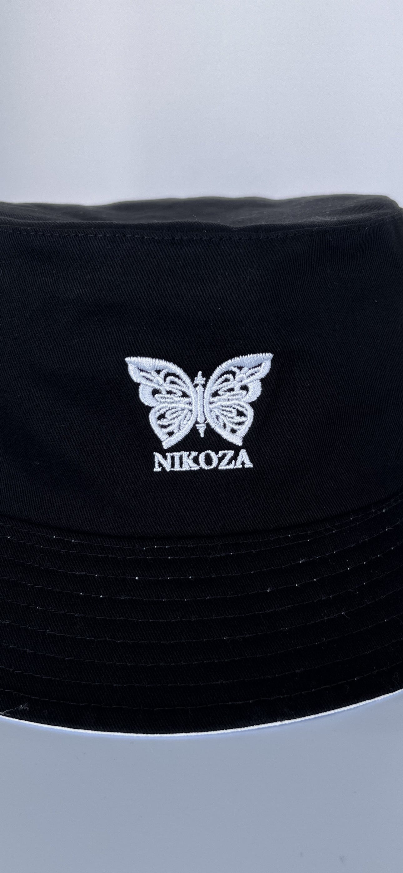 White/Black Nikoza Bucket Hat NIKOZA