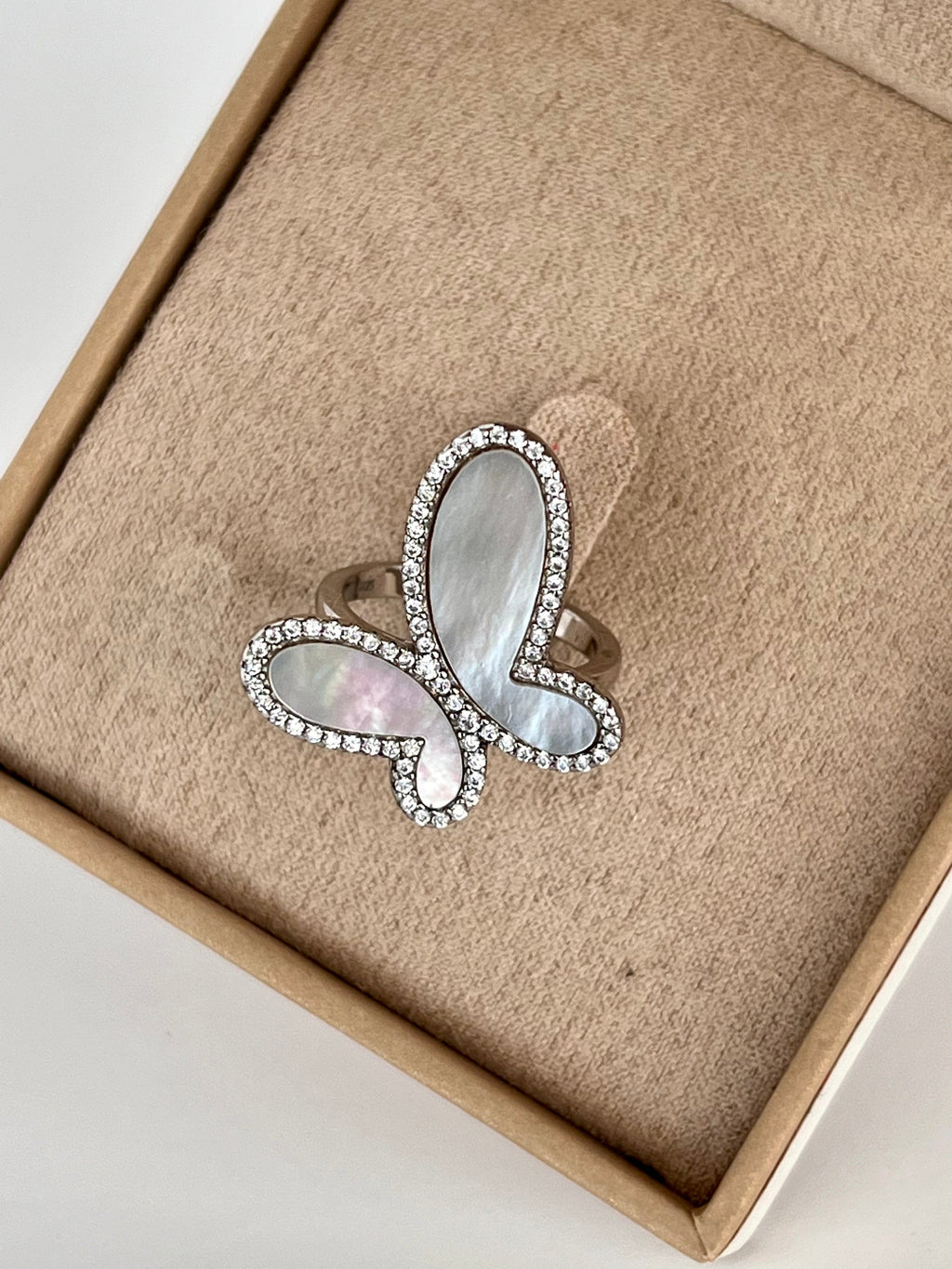 .925 Silver Ring w/ Mother Of Pearl Butterfly encrusted with Cubic Zirconia Jewelry NIKOZA