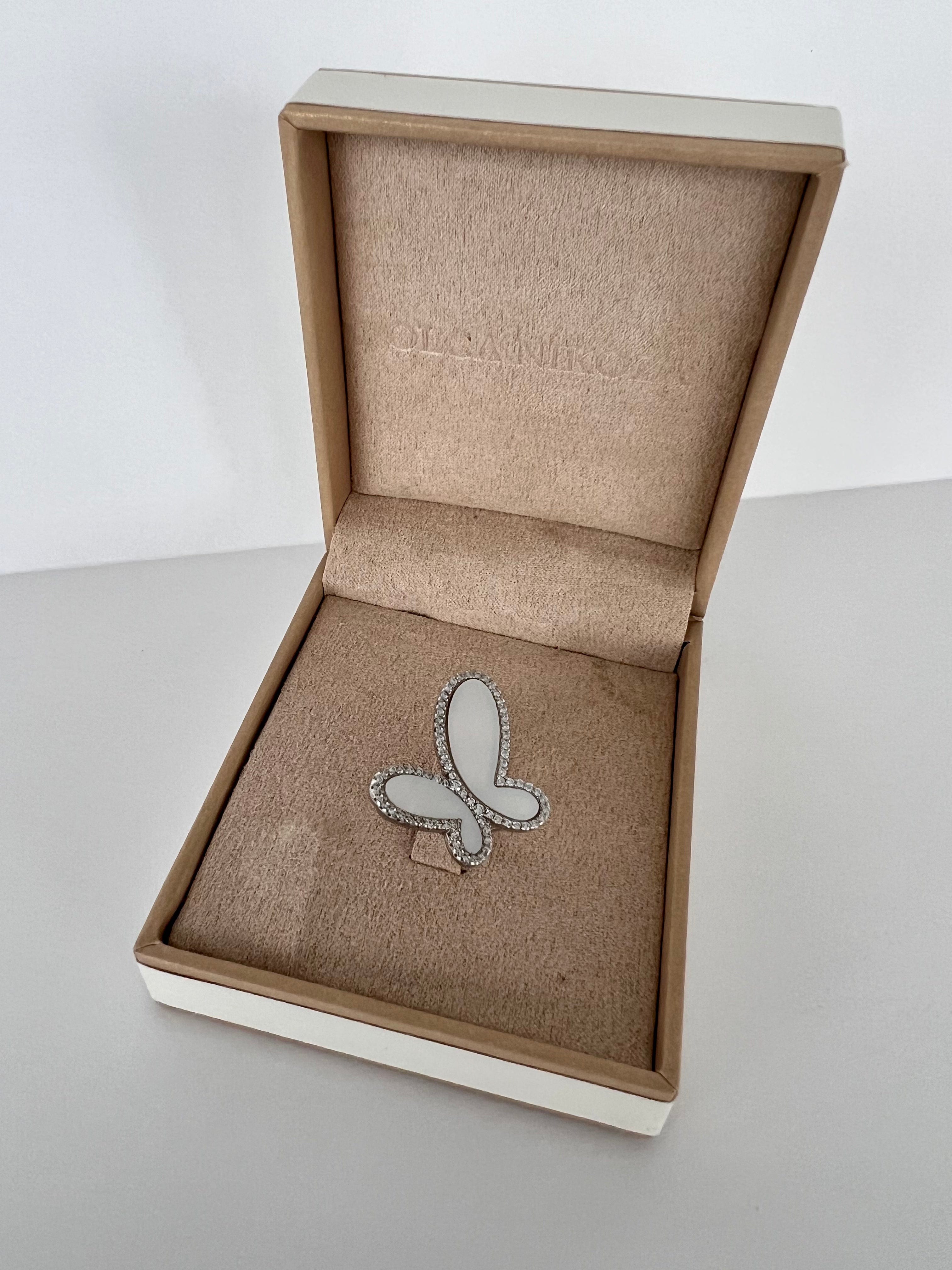 .925 Silver Ring w/ Mother Of Pearl Butterfly encrusted with Cubic Zirconia Jewelry NIKOZA